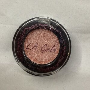 LA Girl Metallic Pressed Eyeshadow - Champagne Glow Color: Orange Dream 🍊